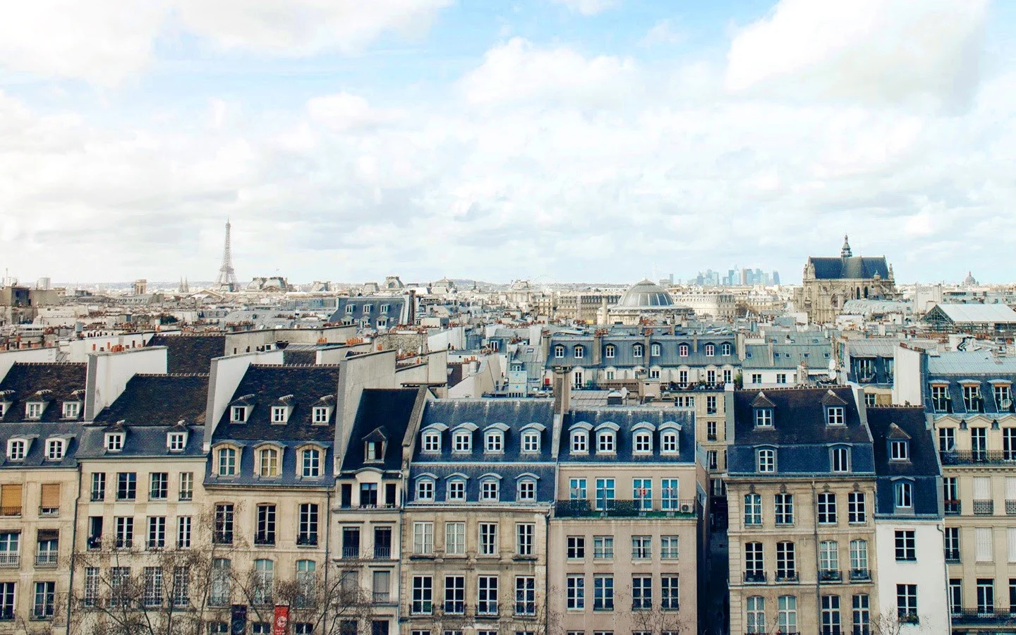 Where to find the best views of Paris from above, with panoramic views including the Eiffel Tower, Montparnasse Tower, Sacré-Cœur and Arc de Triomphe.