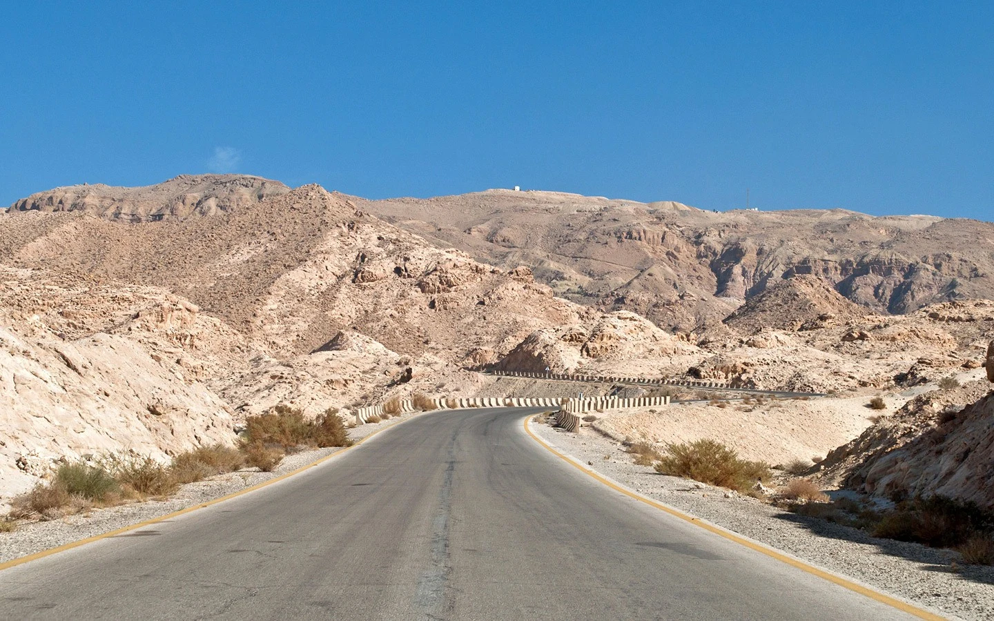 Driving the King's Highway on a 7-day Jordan itinerary