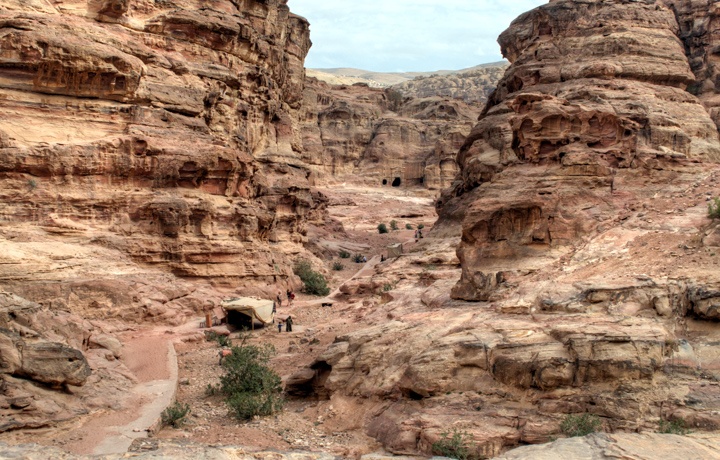The path to the Monastery in Petra, Jordan
