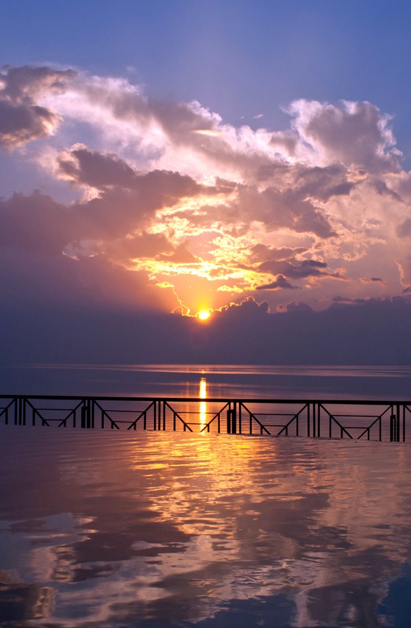Dead Sea sunsets – On the Luce travel blog