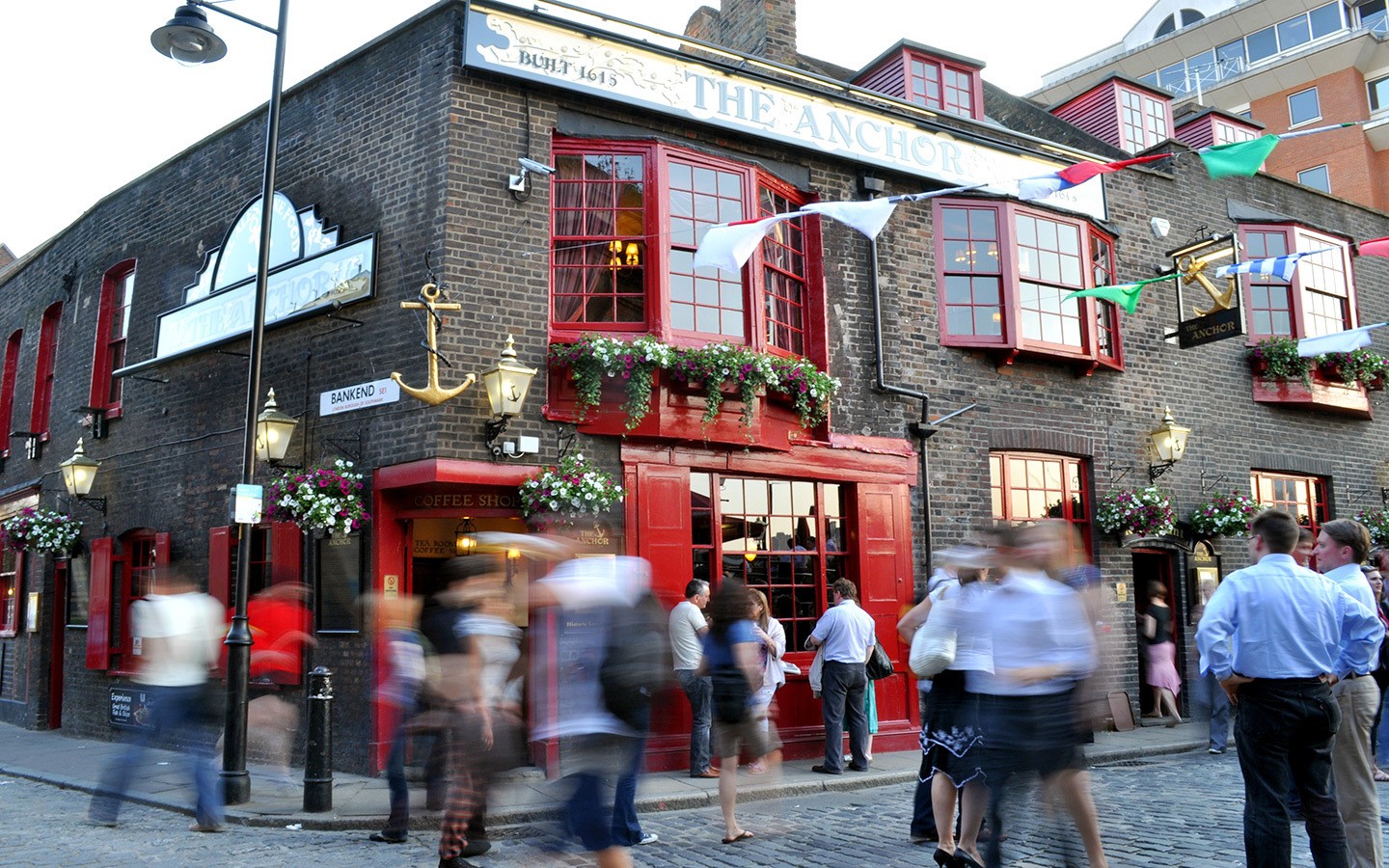 A traditional London pub on the Southbank