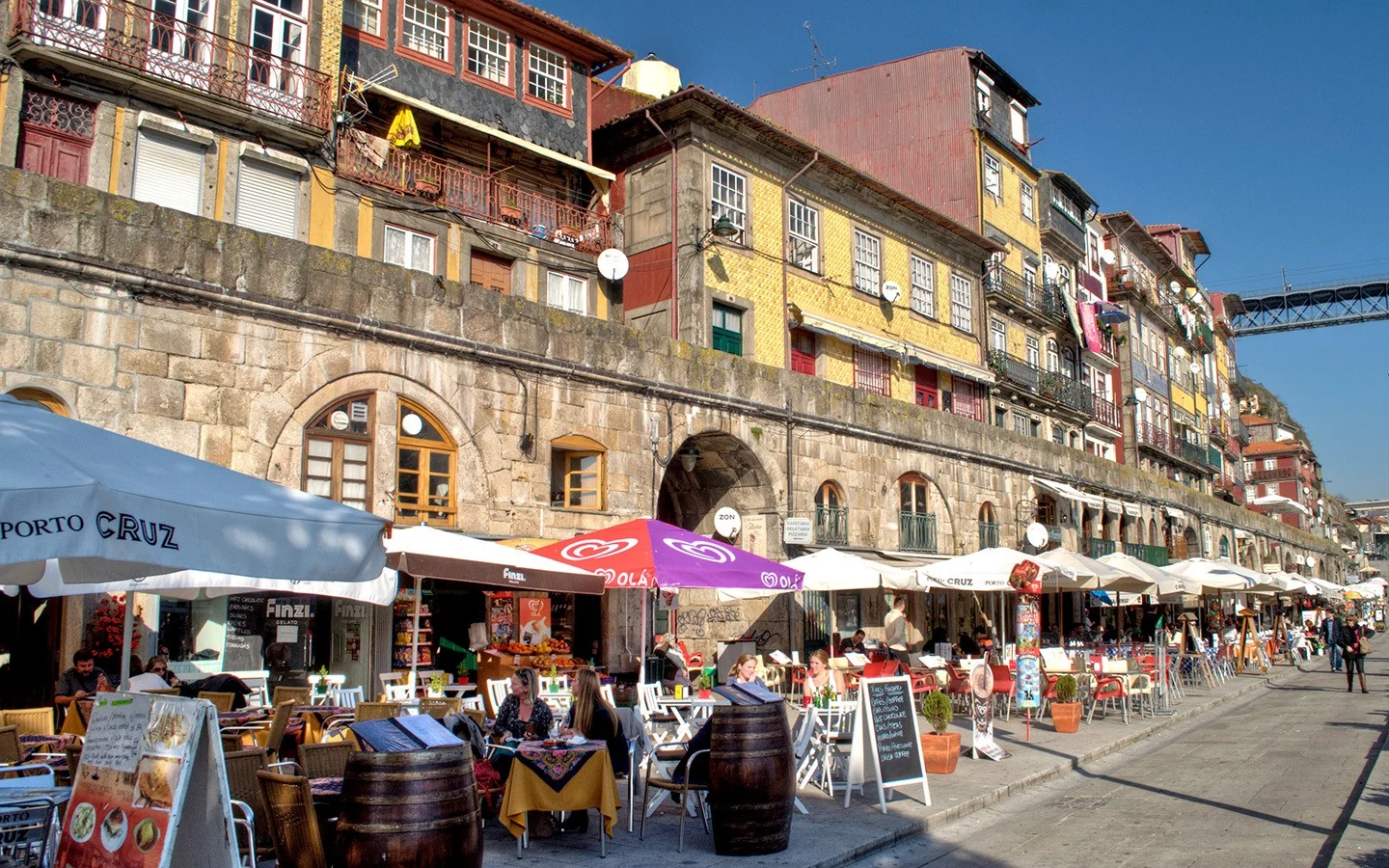 Bars along the Cais da Ribeira waterfront