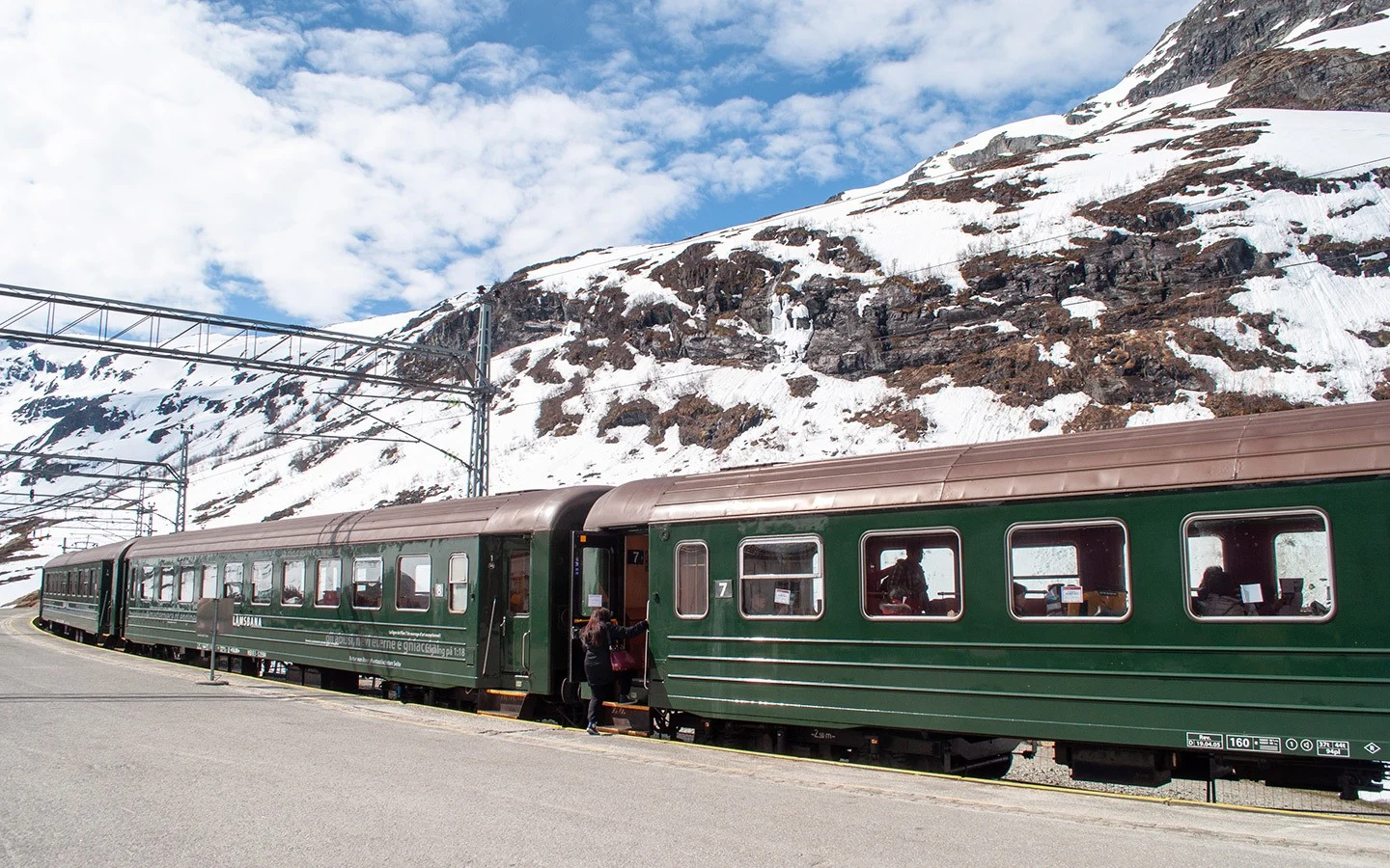 The Flamsbana scenic train at Myrdal station