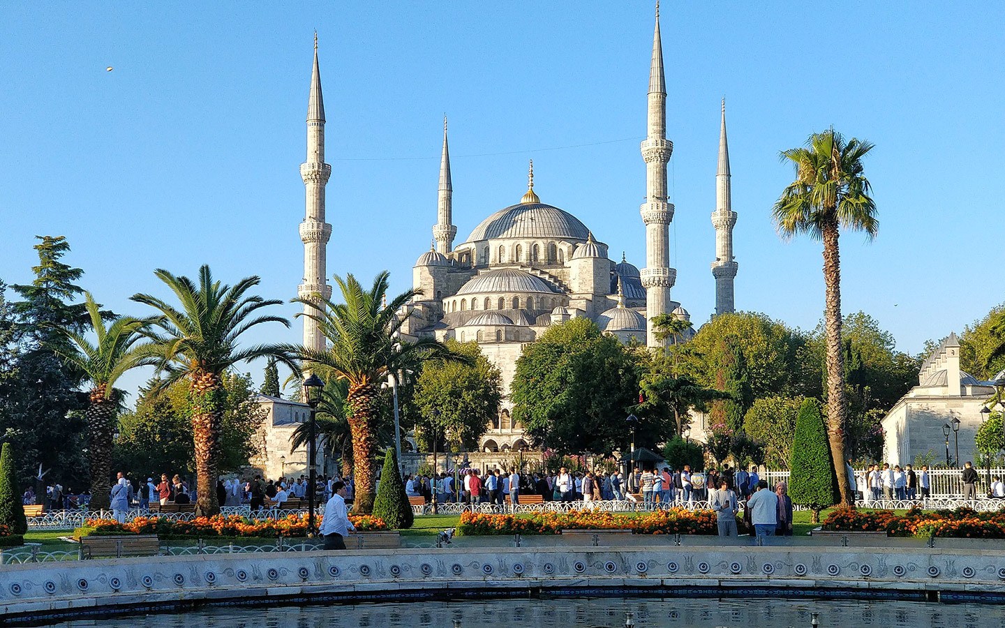 The Sultan Ahmed Mosque – or Blue Mosque – in Sultanahmet