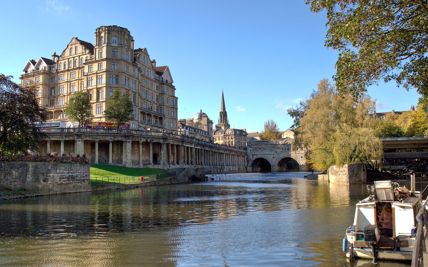 Boat trip along the River Avon in Bath