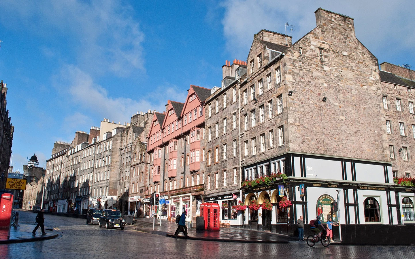 The Royal Mile in Edinburgh