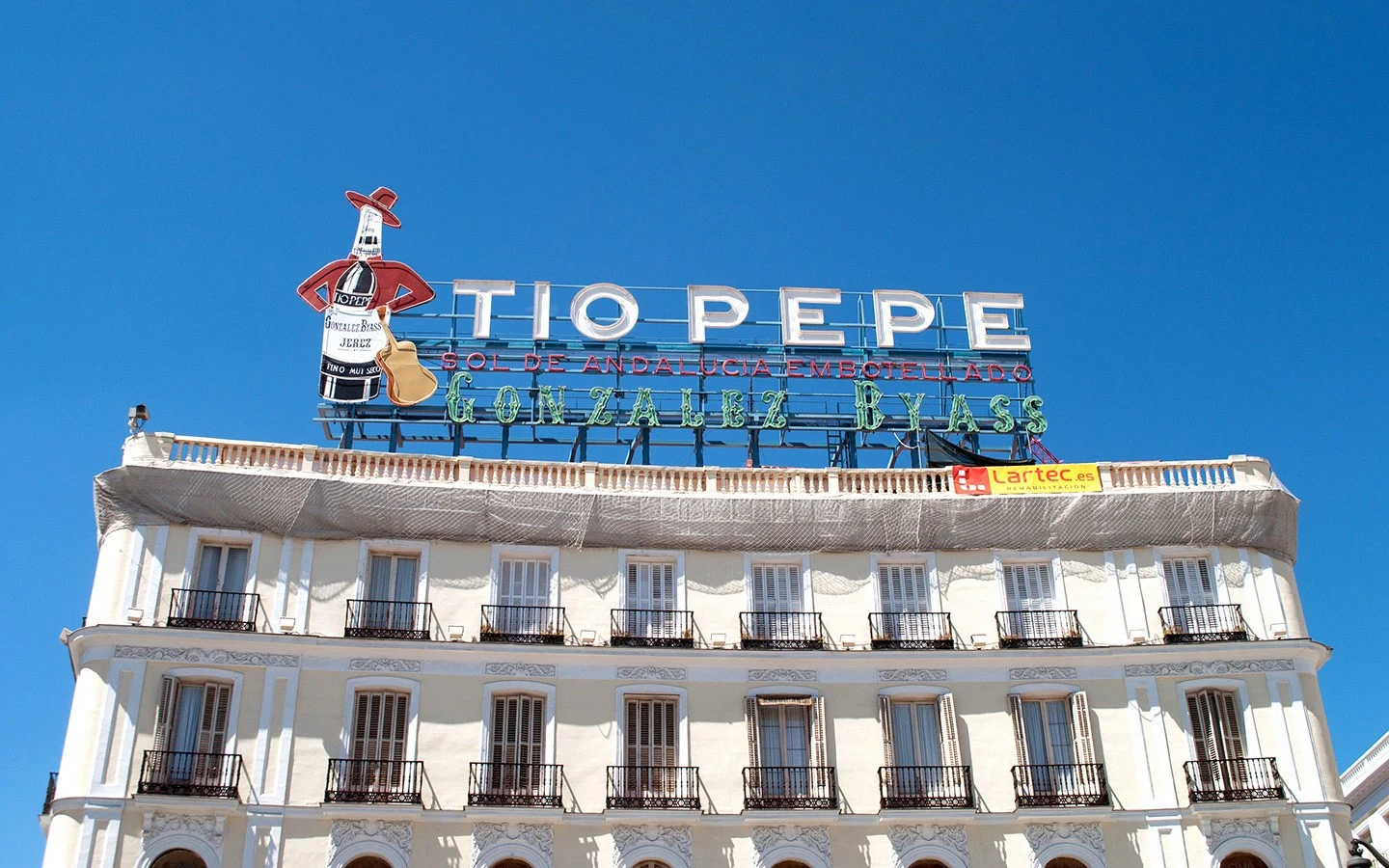 Tio Pepe sign in Madrid