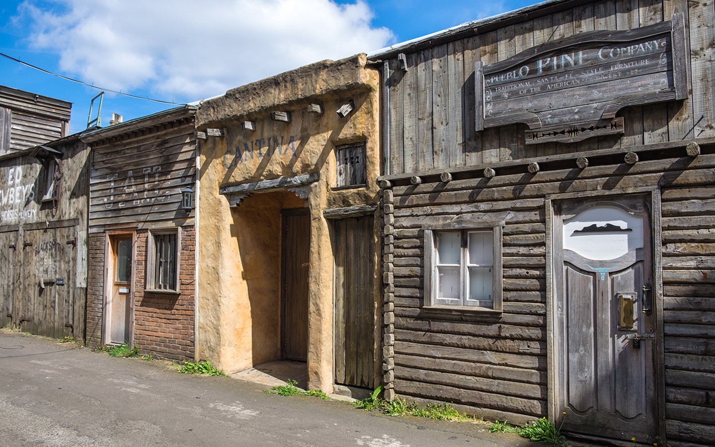 Wild West Street in Morningside – Alternative things to do in Edinburgh, Scotland