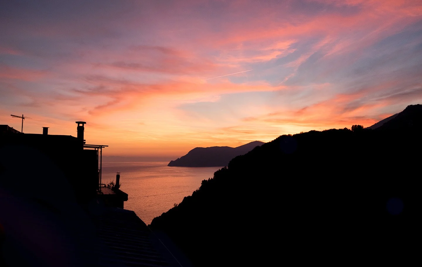 Cinque Terre sunset in Corniglia