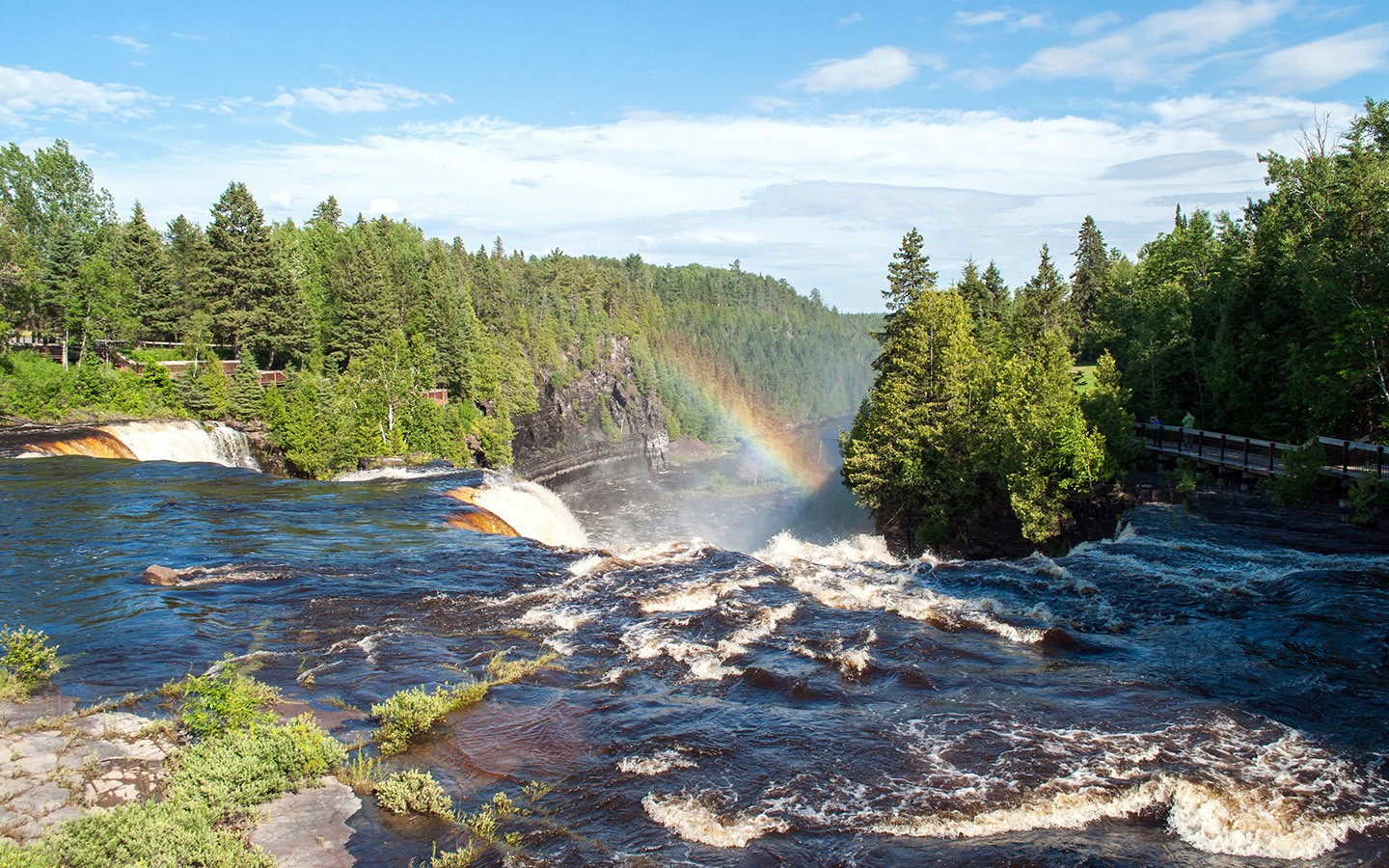 Rainbow in the Kakabeka Falls waterfall in Ontario