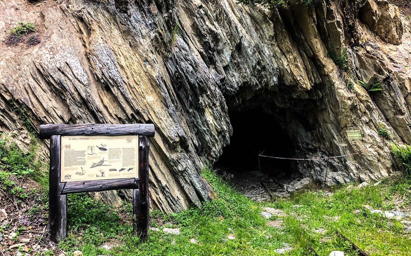 Entrance to a mine near the Col des Planches