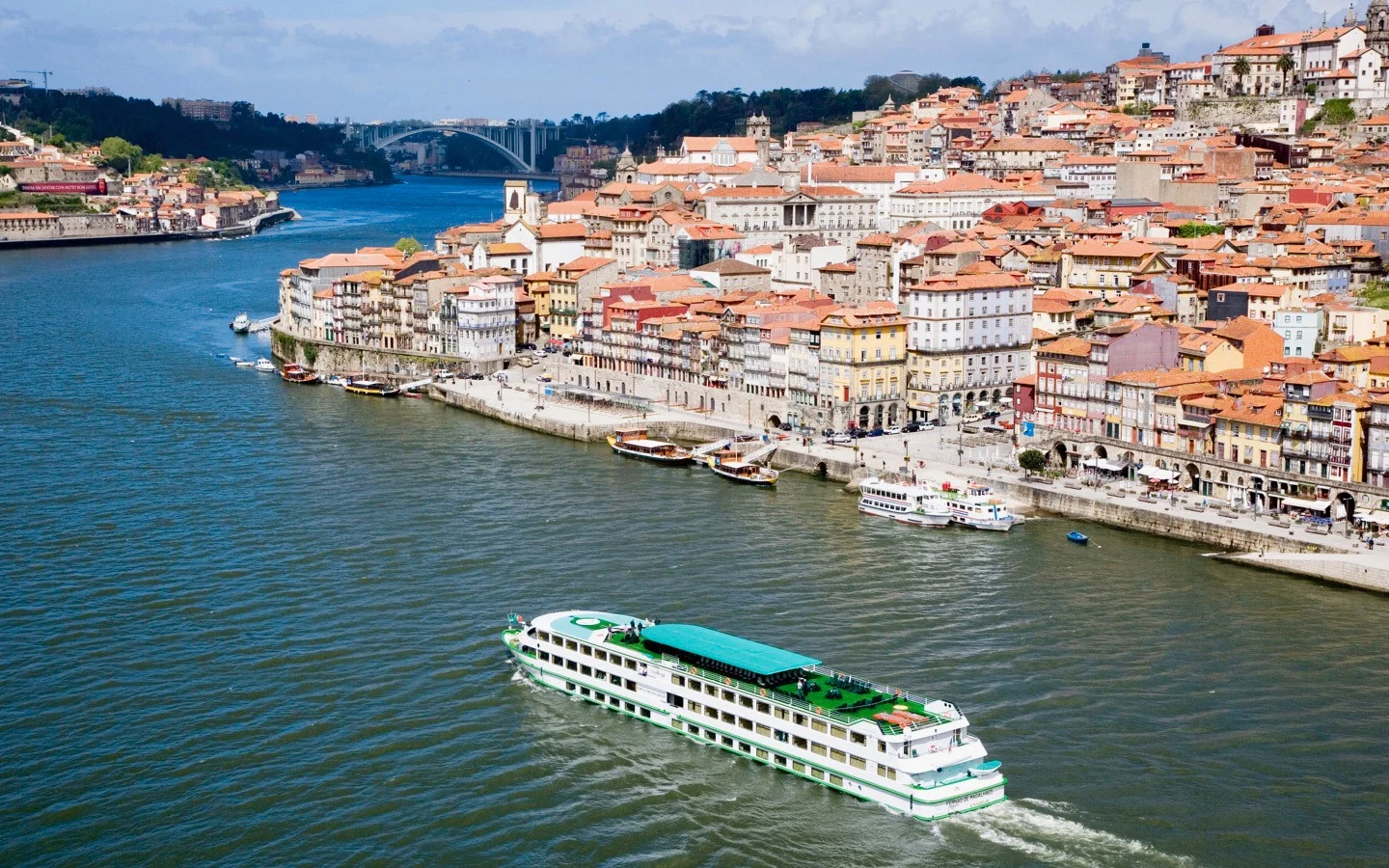 A river cruise on the Duoro, Porto