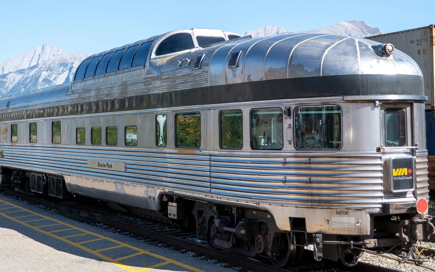 Park carriage in the VIA Rail Park car