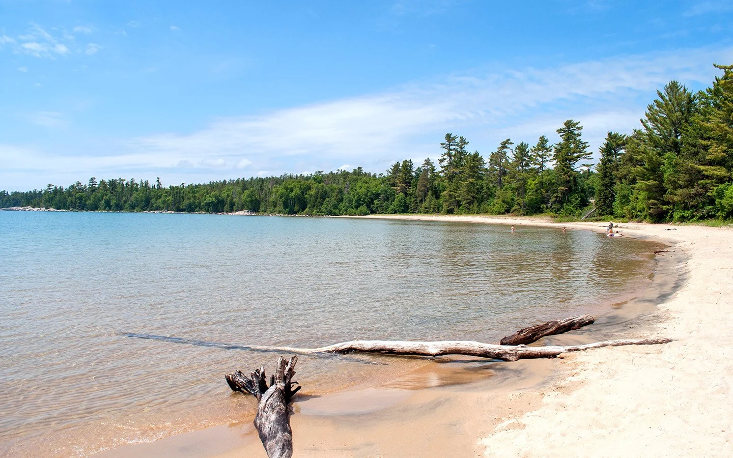 Beach at Lake Superior Provincial Park, one of the best Ontario Provincial Parks 