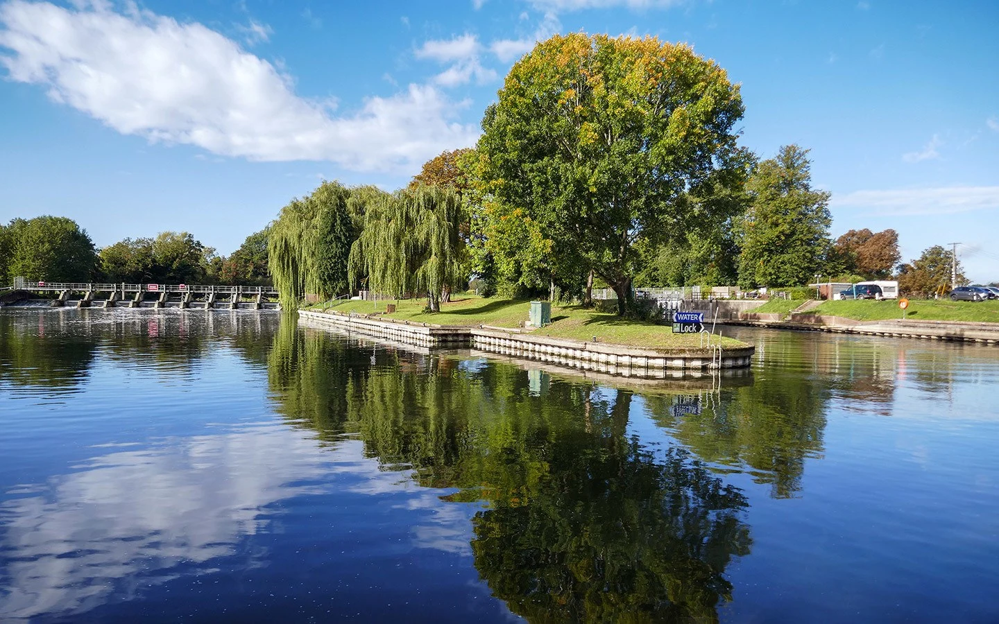 Boveney Lock and Weir on the River Thames