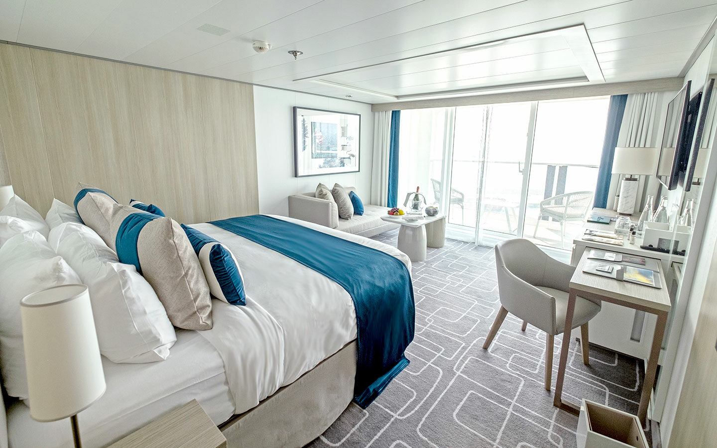 celebrity cruise apex rooms