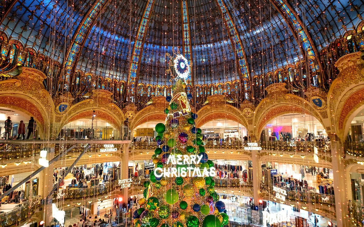 Enchanting Christmas Windows in Paris - Paris Perfect