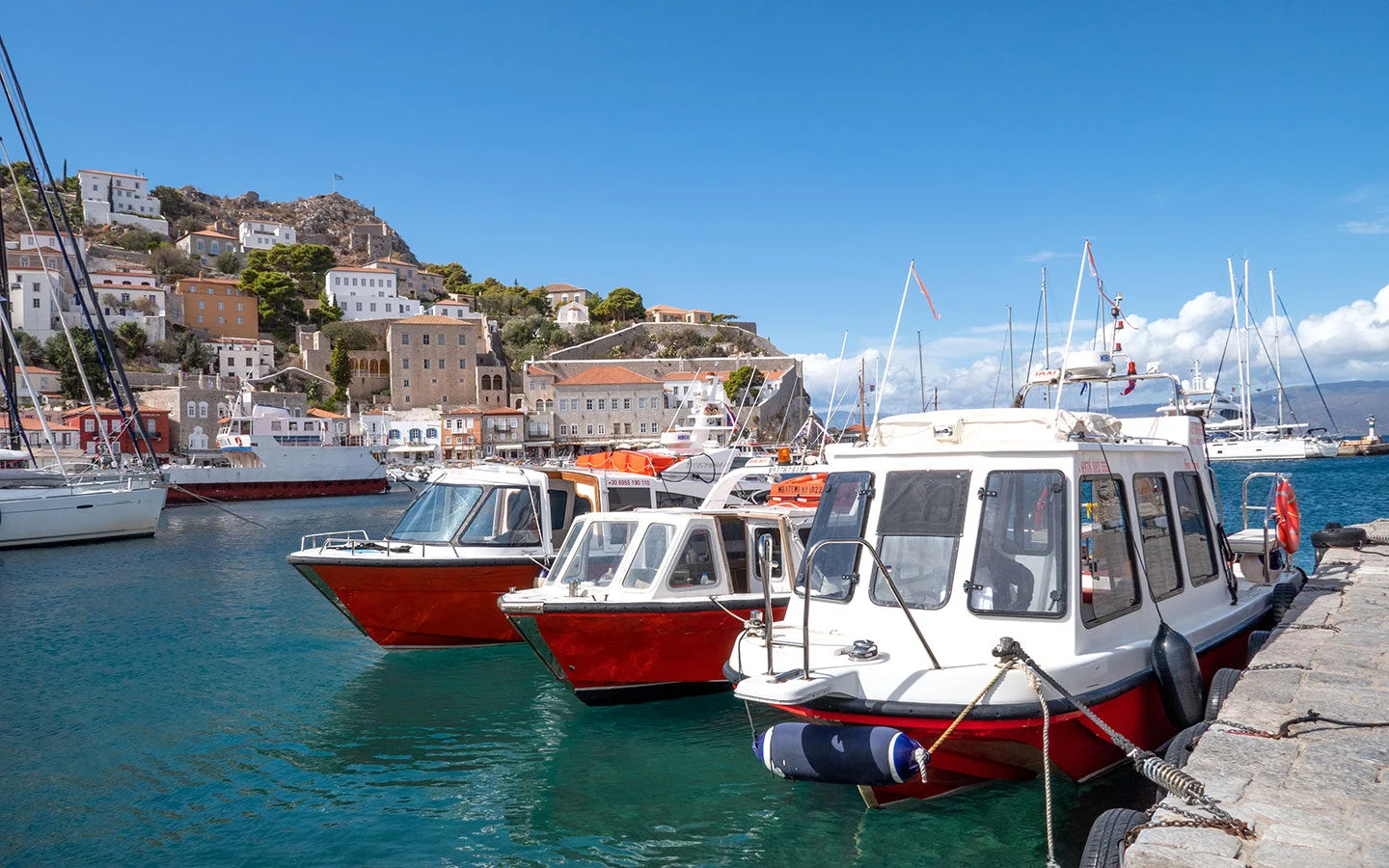 Hydra's water taxis