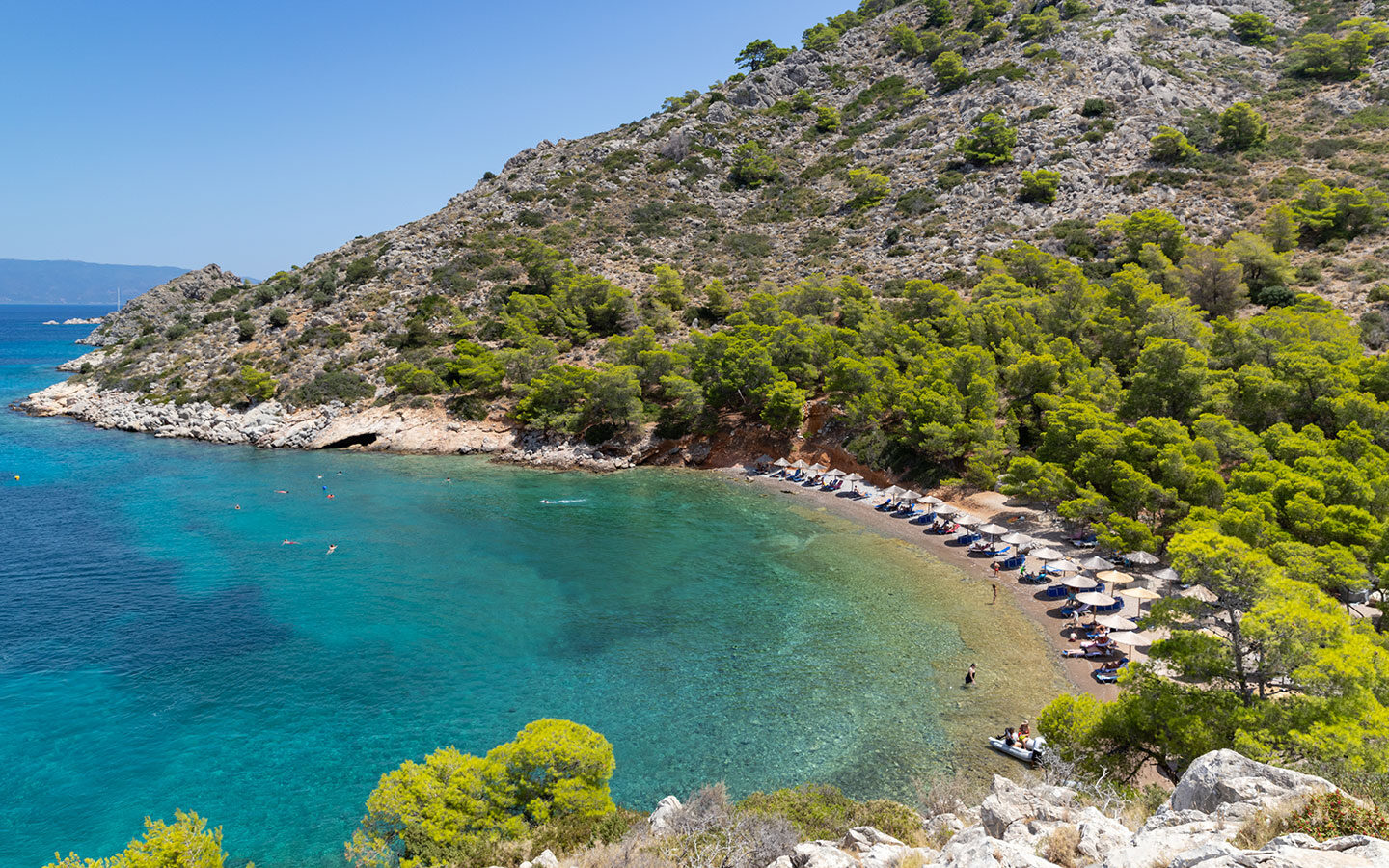 Best beaches in Hydra, Greece: Bisti beach