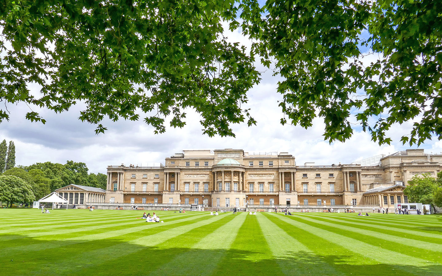 Buckingham Palace gardens