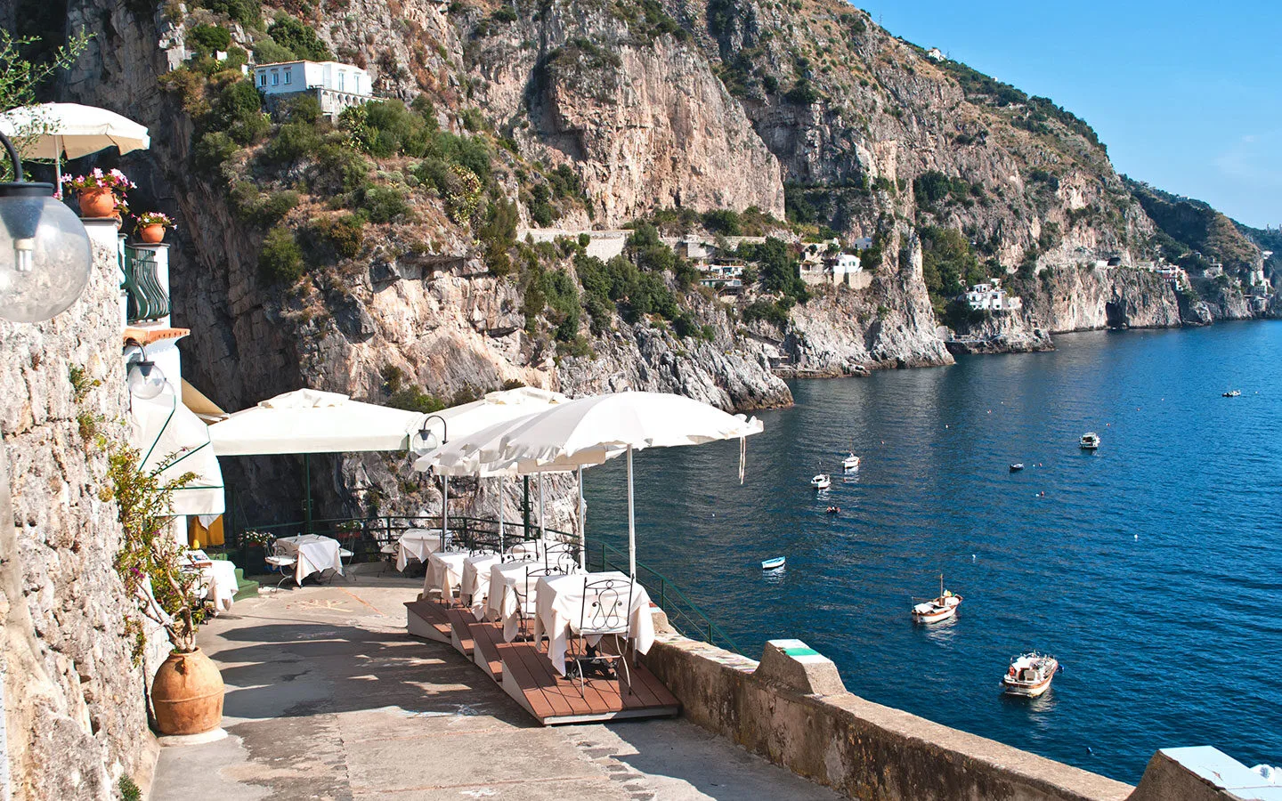 Path along the coast from Praiano