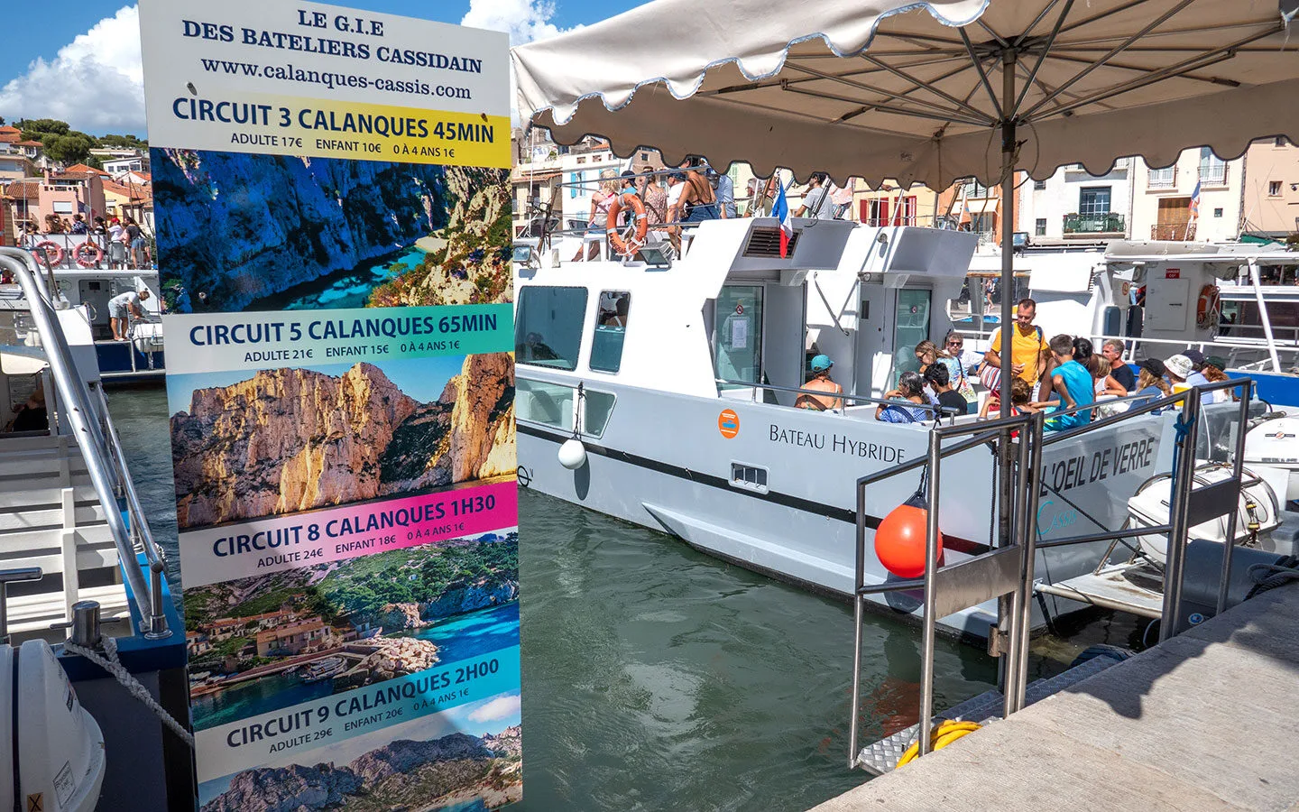 Boat trips to the Calanques National Park from Cassis harbour