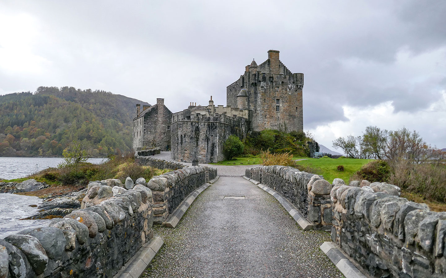 Day trips from Fort William: Crossing the bridge to Eilean Donan Castle in the Scottish Highlands