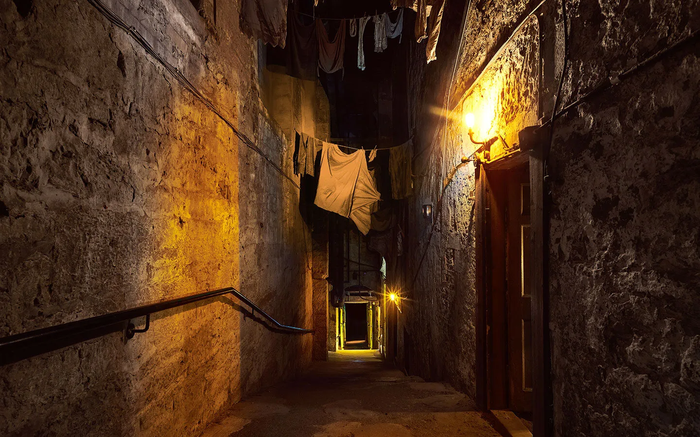 Underground streets at The Mary King's Close, alternative things to do in Edinburgh