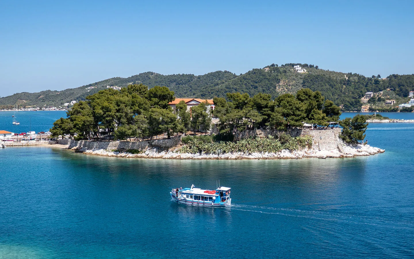 Looking out over the Bourtzi fortress in Skiathos