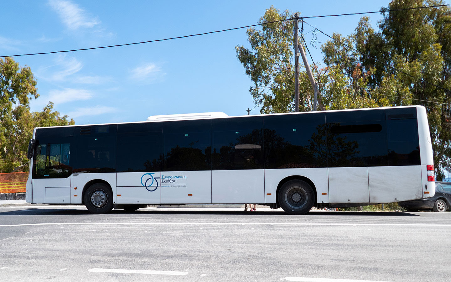 Skiathos Transports bus for exploring Skiathos without a car