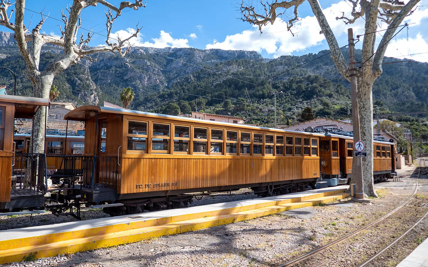 Vintage train from Palma to Soller
