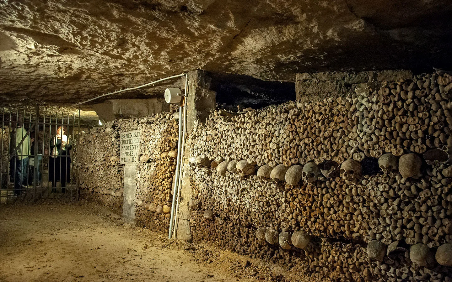 Tunnels in the Paris catacombs