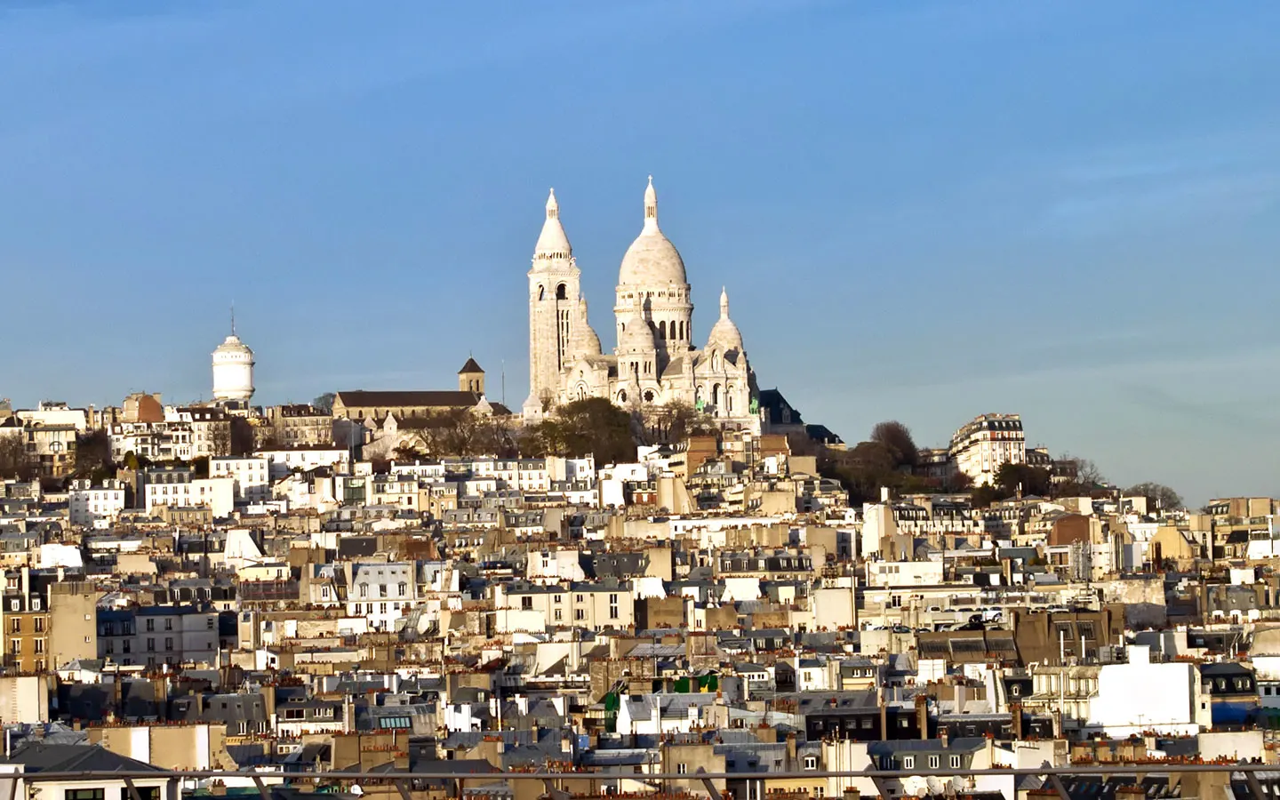 Views of Sacré-Cœur Basilica from Galeries Lafayette
